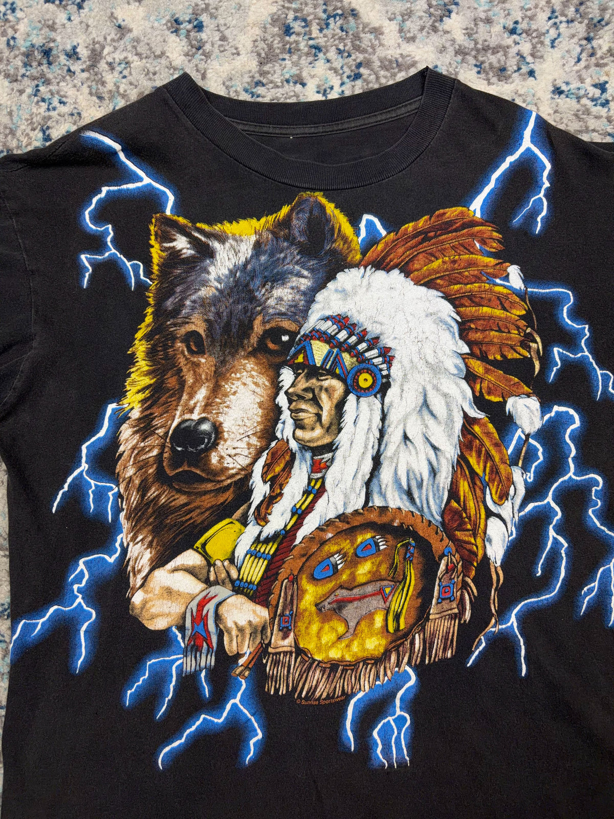 Vintage 90s USA Thunder Native Chief Wolf Portrait Graphic T-Shirt Size Large