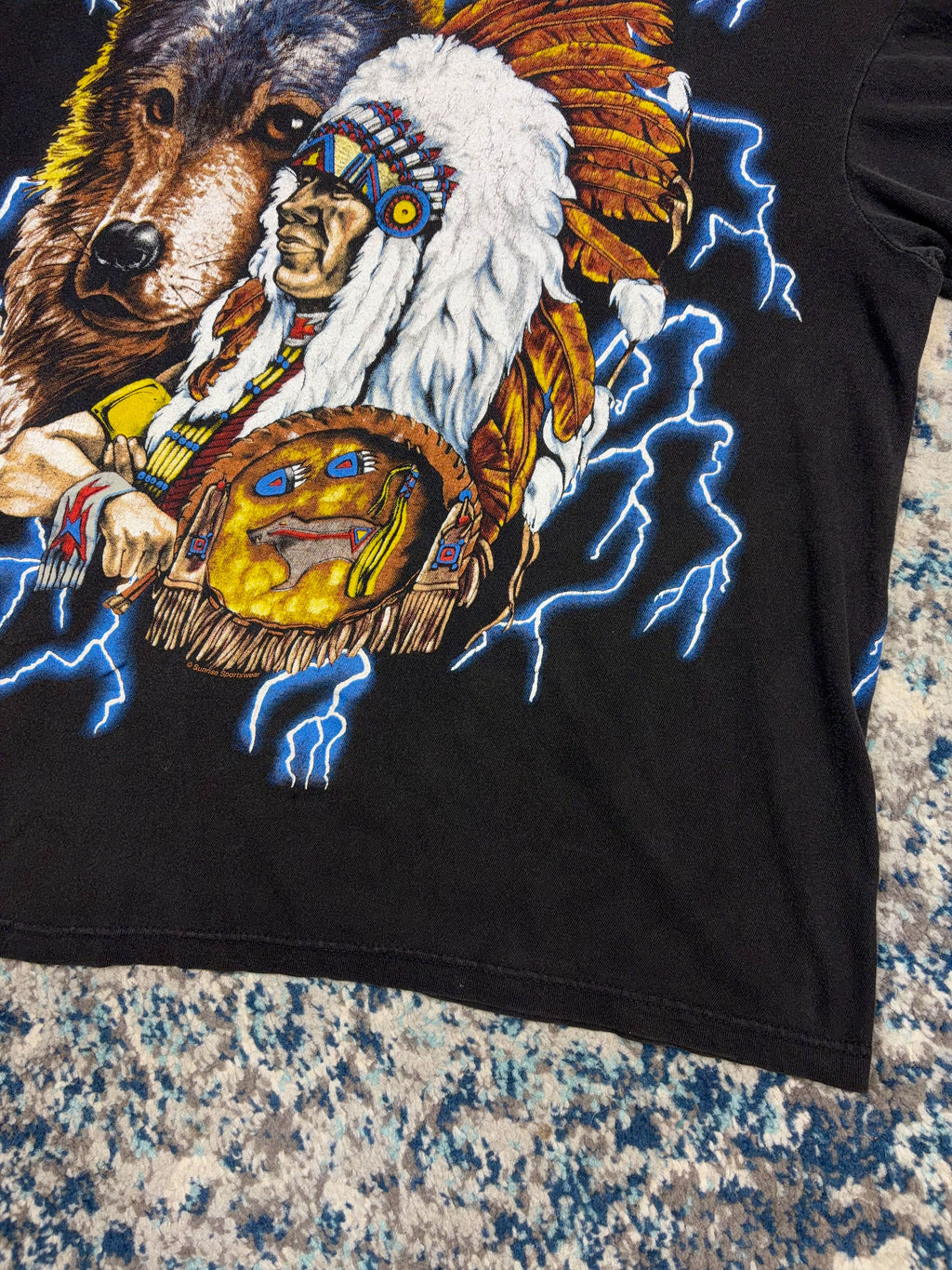 Vintage 90s USA Thunder Native Chief Wolf Portrait Graphic T-Shirt Size Large