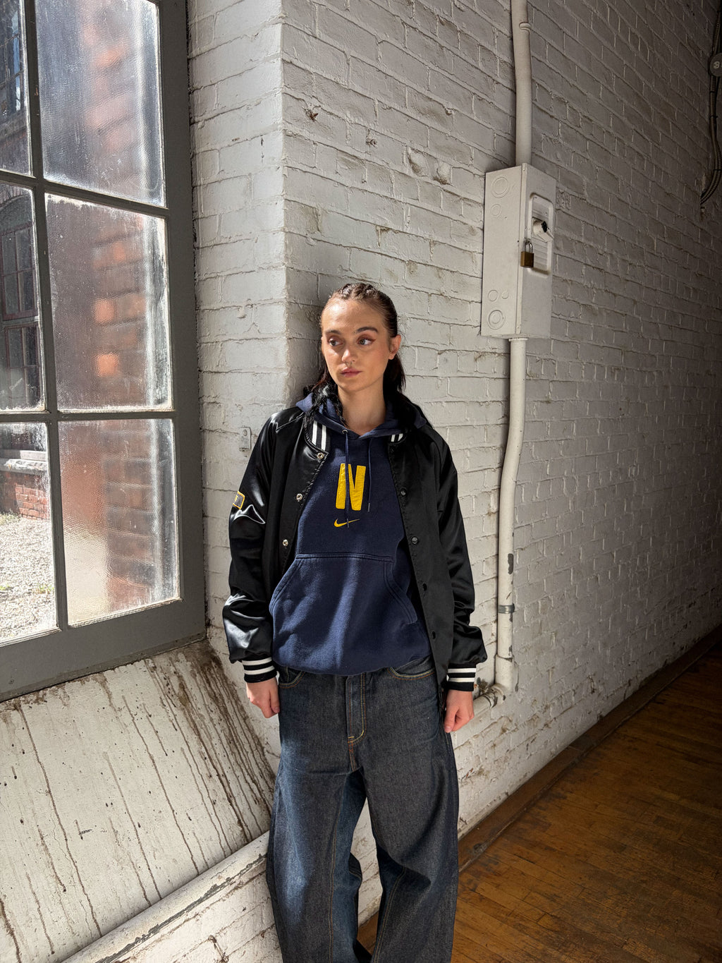 Vintage Nike Embroidered Middle Swoosh Hooded Sweatshirt Size Small
