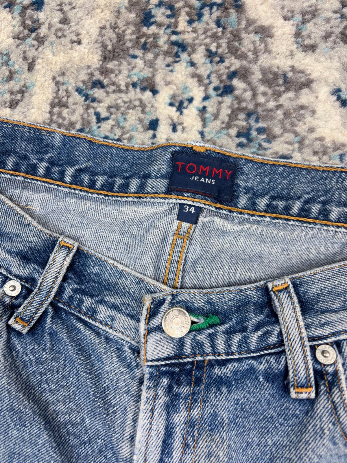 Vintage Tommy Hilfiger Medium Wash Denim Shorts Size 32