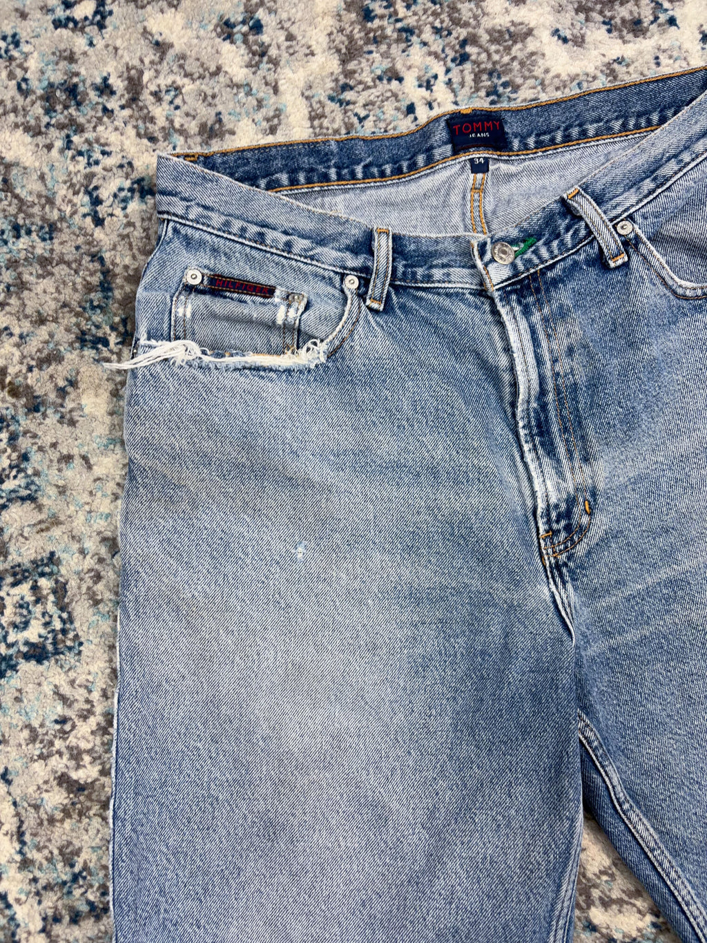Vintage Tommy Hilfiger Medium Wash Denim Shorts Size 32