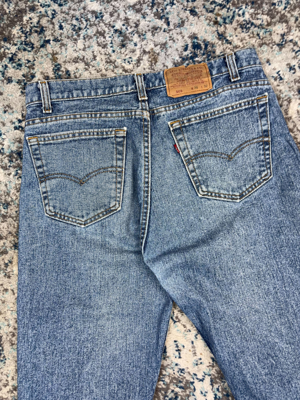 Vintage 90s Levis 505 Red Tab Medium Wash Tapered Denim Pants Size 33