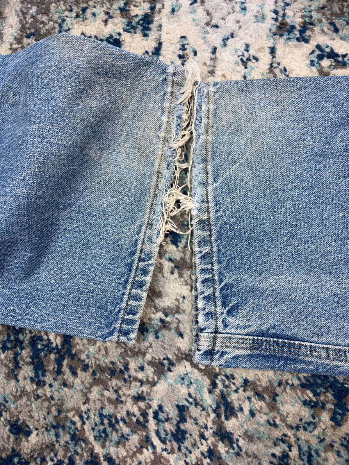 Vintage Carhartt Dungaree Fit Medium Wash Denim Double Knee Pants Size 35