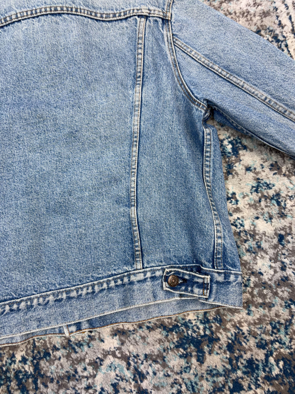 Vintage Levis Red Tab Medium Wash Type 3 Trucker Jacket Size Large