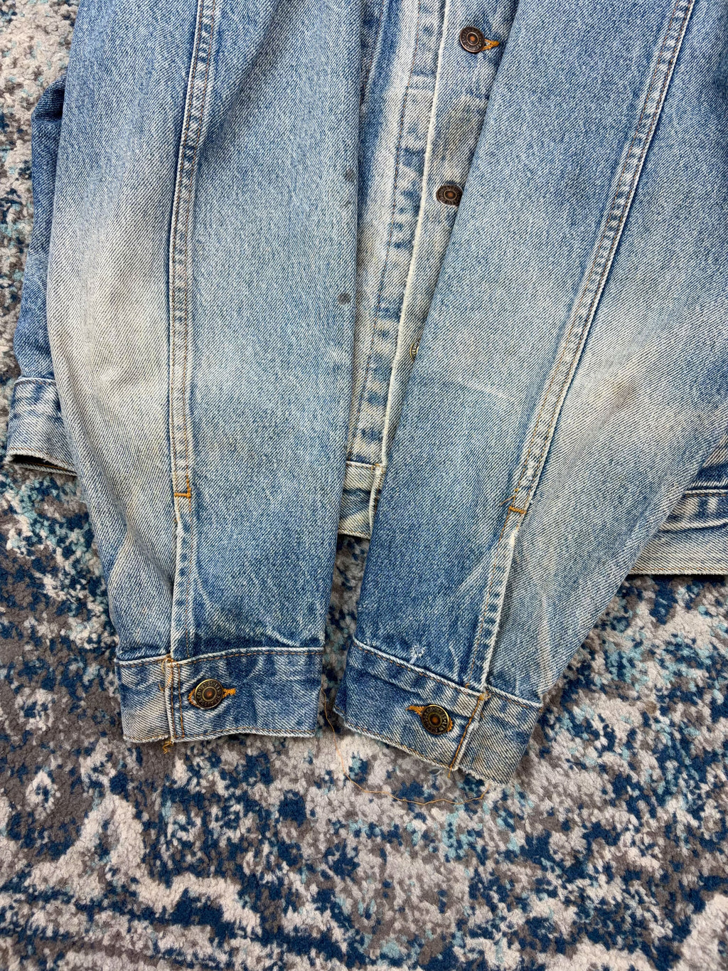 Vintage Levis Red Tab Medium Wash Denim Type 3 Trucker Jacket Size Medium