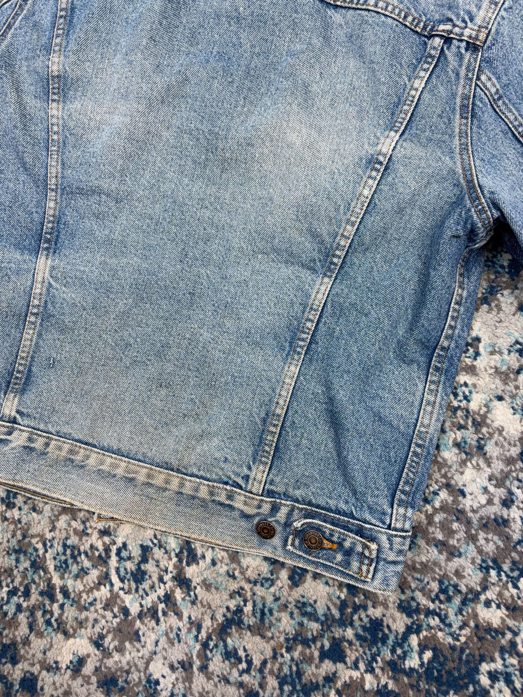 Vintage Levis Red Tab Medium Wash Denim Type 3 Trucker Jacket Size Medium