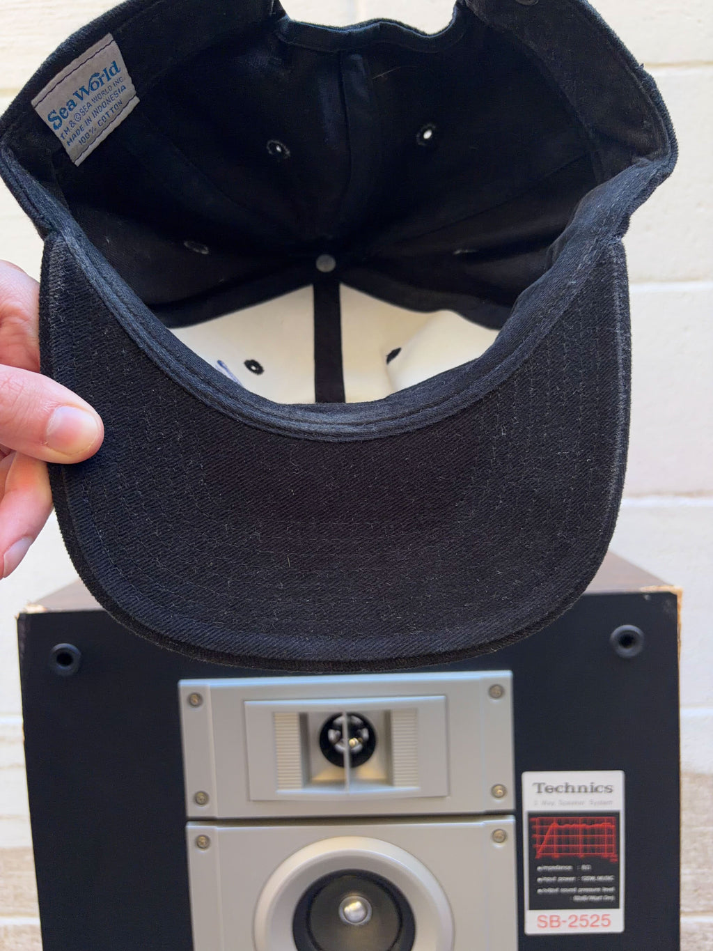 Vintage 90s Sea World Embroidered Logo Destination Strapback Hat OSFA