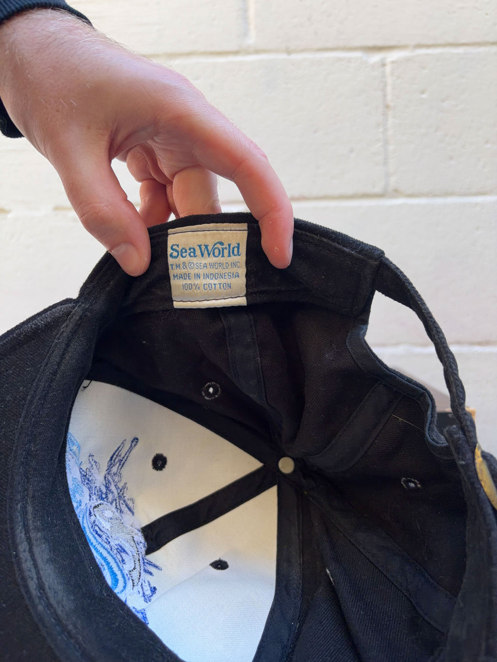 Vintage 90s Sea World Embroidered Logo Destination Strapback Hat OSFA