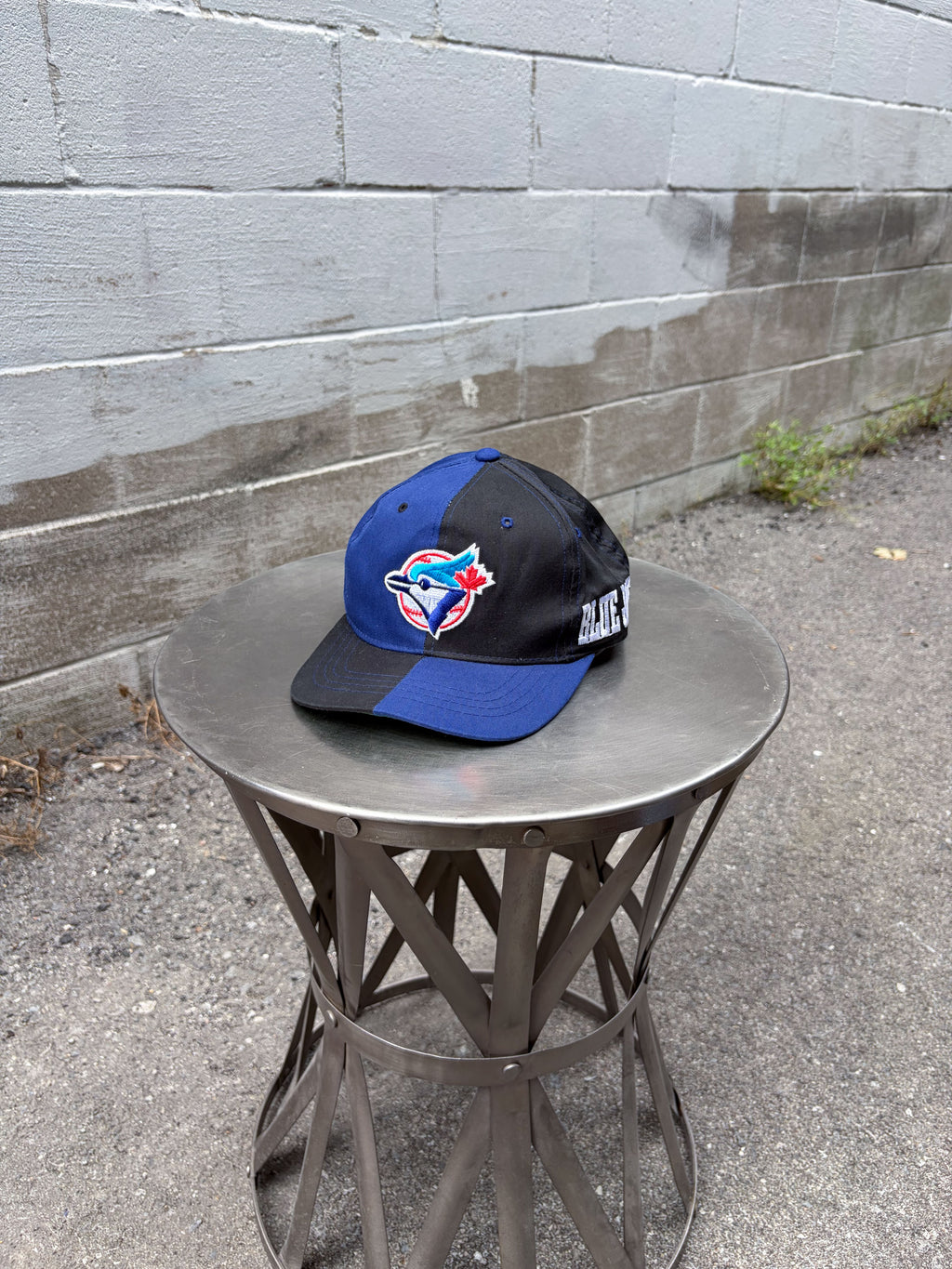 Vintage 90s Toronto Blue Jays MLB Starter Split Embroidered Snapback Hat OSFA YOUTH