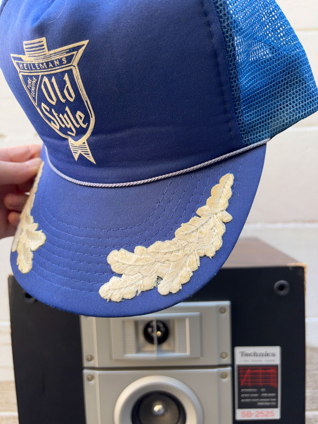 Vintage 80s/90s Heilemans Old Style Beer Promo Oak Leaf Brim Trucker Snapback Hat OSFA