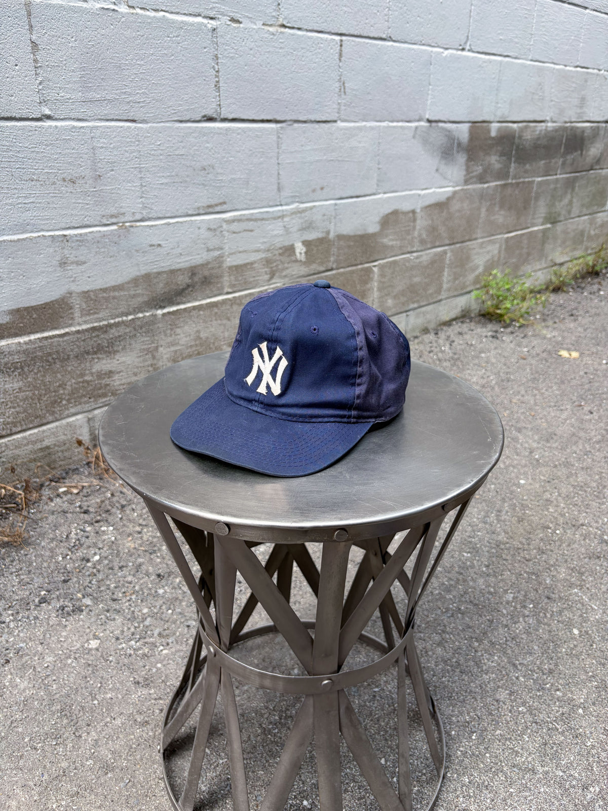 Vintage 90s New York Yankees MLB Embroidered Logo Snapback Hat OSFA