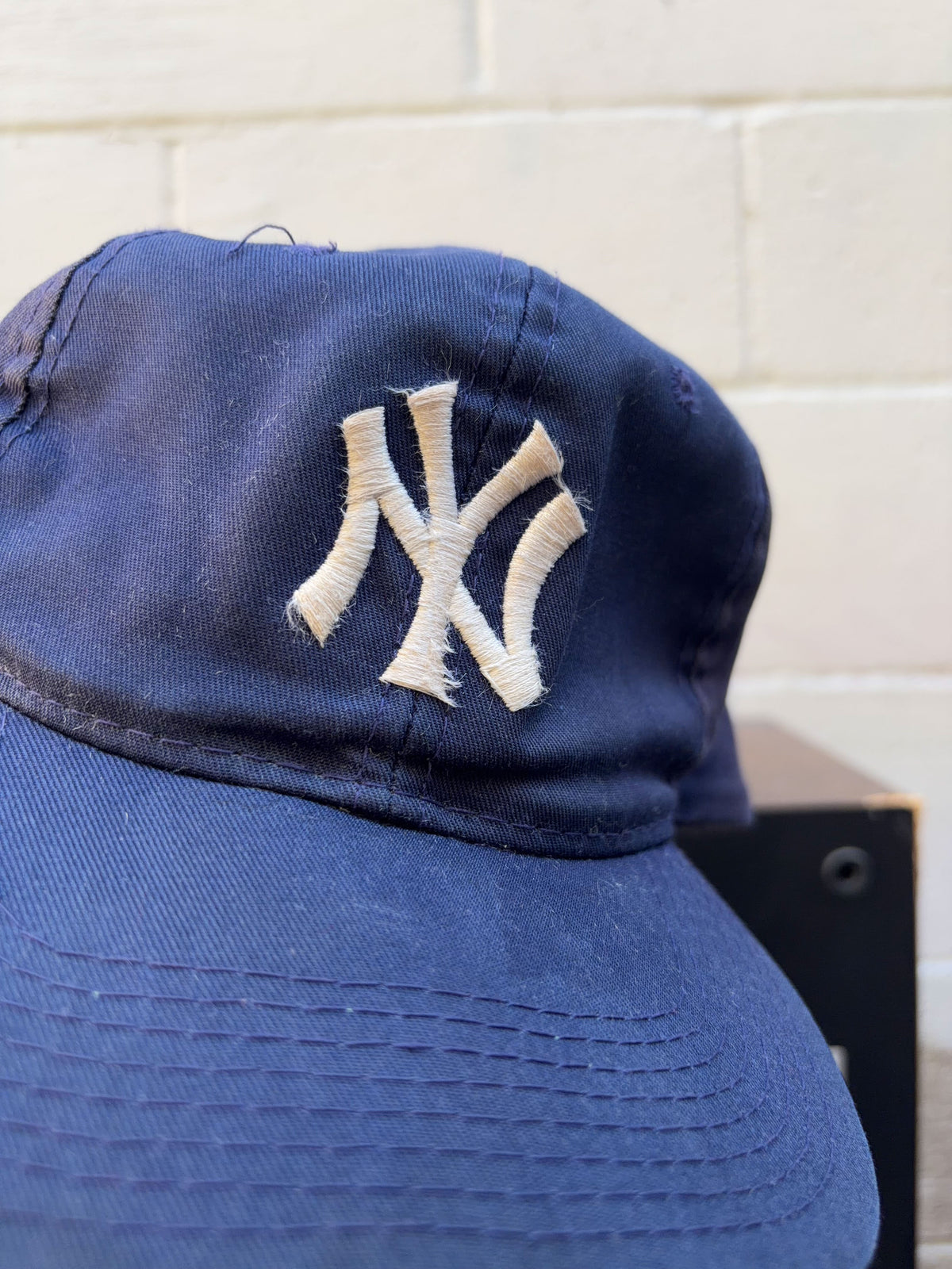 Vintage 90s New York Yankees MLB Embroidered Logo Snapback Hat OSFA