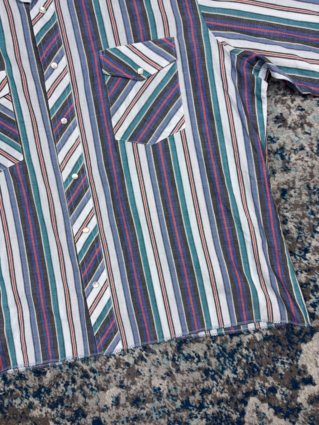 Vintage Wrangler Pearl Snap Striped Long Sleeve Reworked Cropped Button Up Shirt Size XL