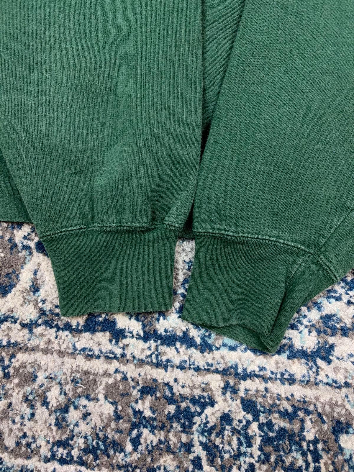 Vintage Miami Hurricanes NCAA Embroidered Arc Spellout Sweatshirt Size XL