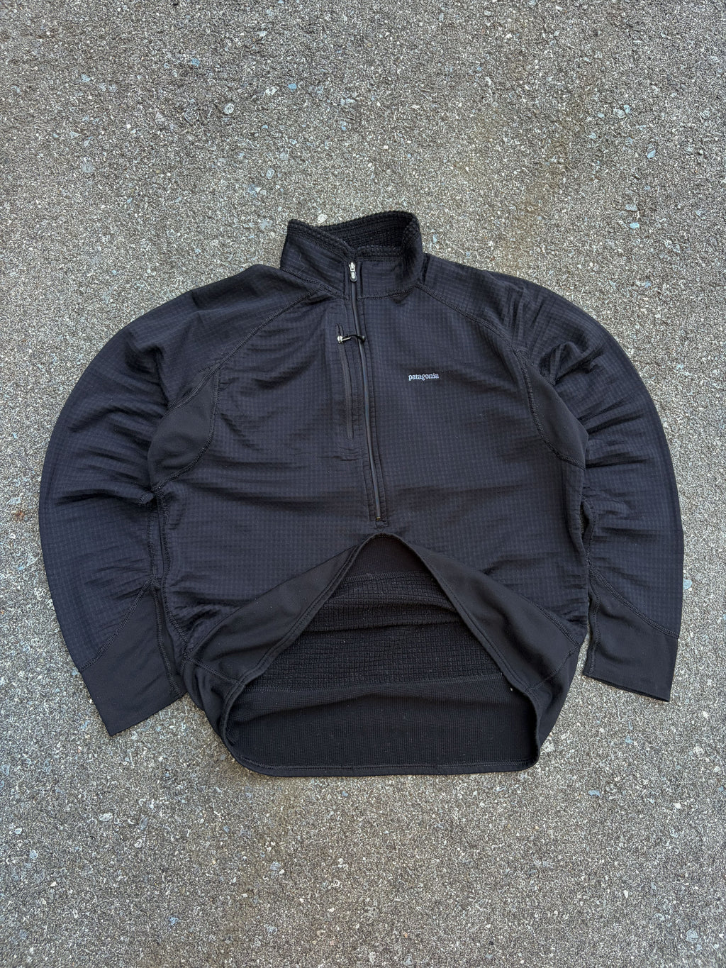 Patagonia Embroidered Logo 1/2 Zip Pullover Lightweight Sweatshirt Size Large