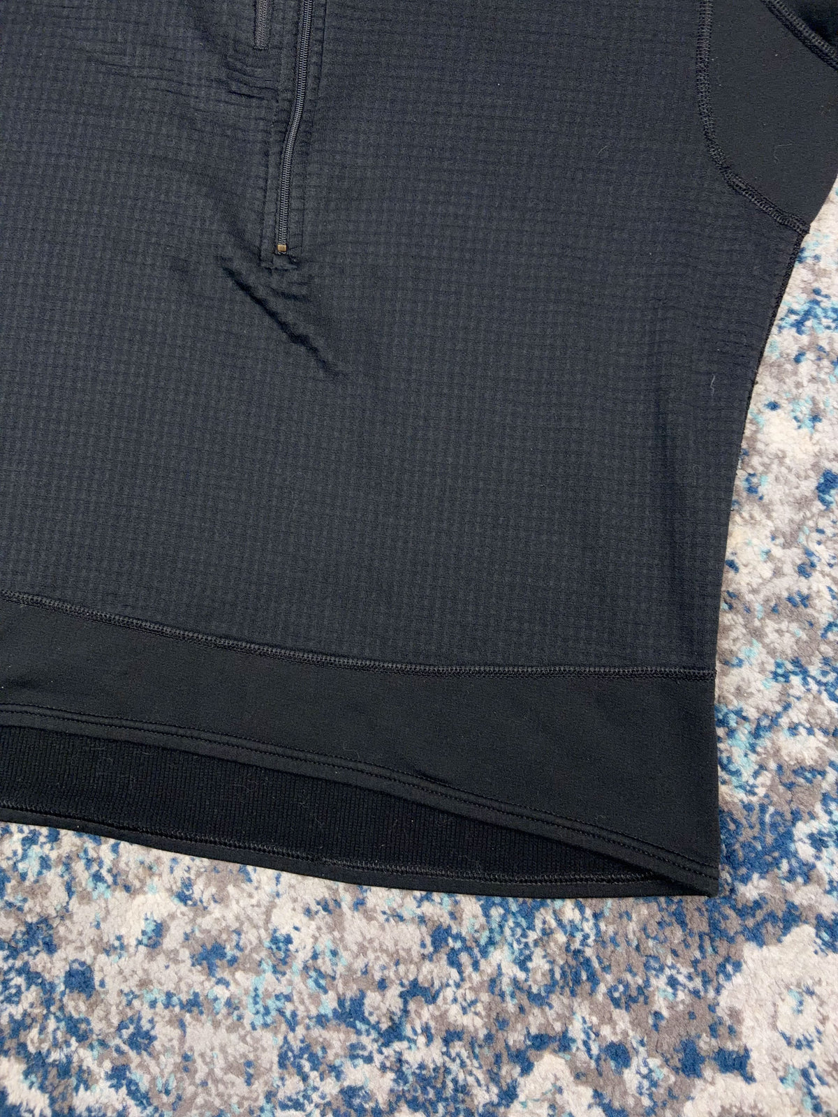 Patagonia Embroidered Logo 1/2 Zip Pullover Lightweight Sweatshirt Size Large