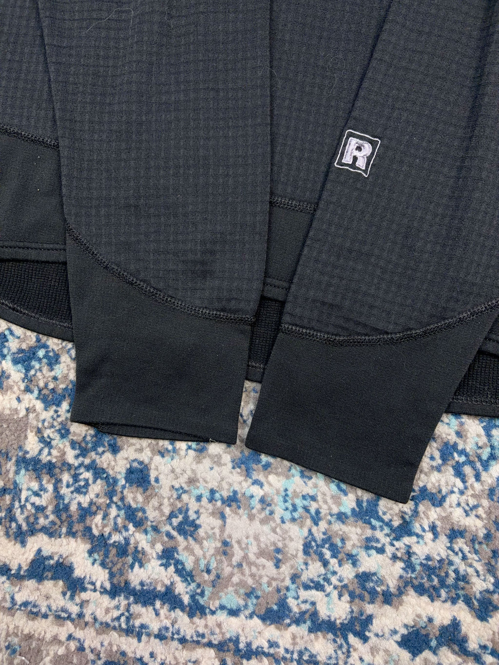 Patagonia Embroidered Logo 1/2 Zip Pullover Lightweight Sweatshirt Size Large