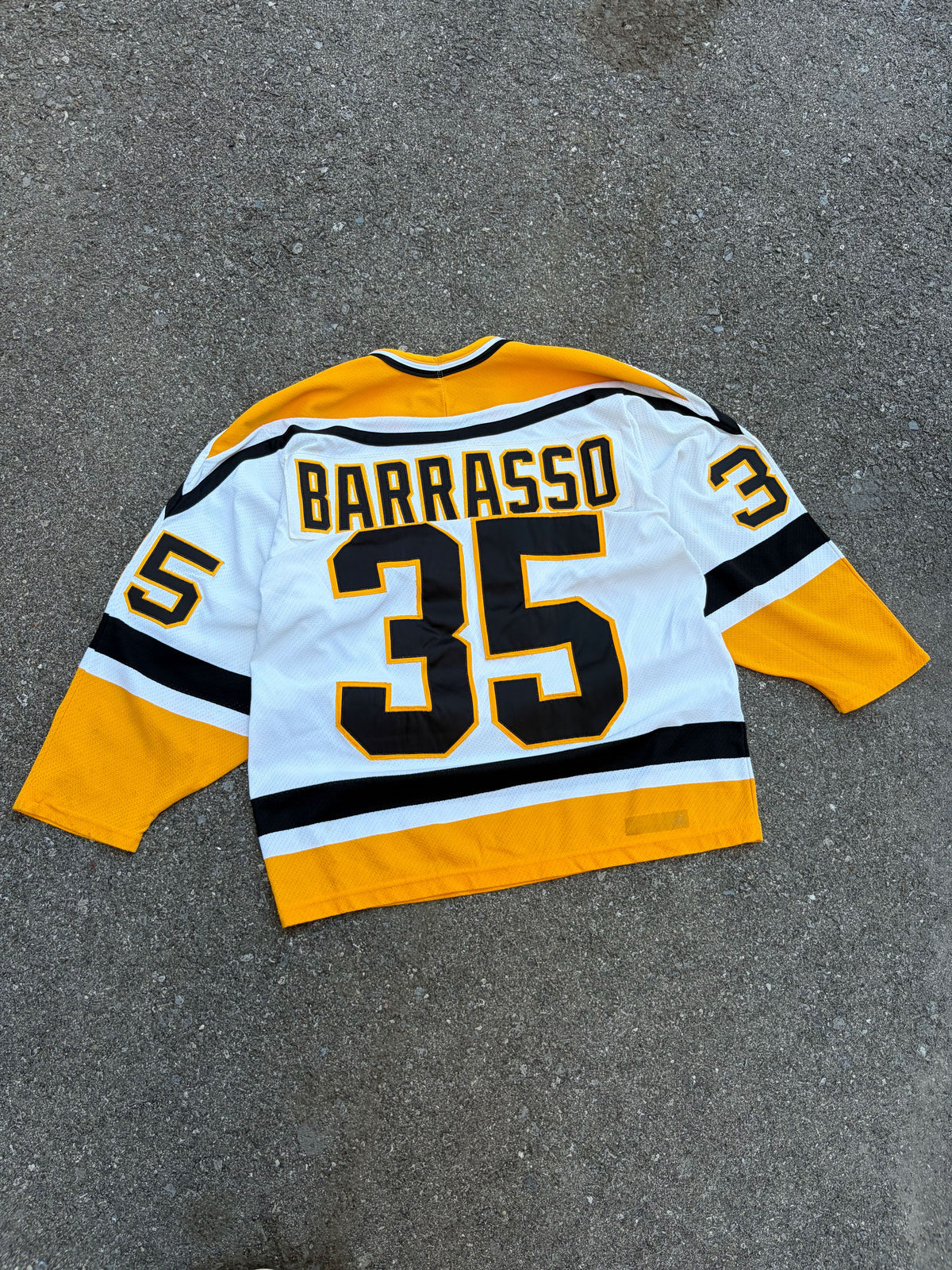 Vintage 90s Tom Barrasso #35 Pittsburgh Penguins NHL CCM Maska Jersey Size Medium