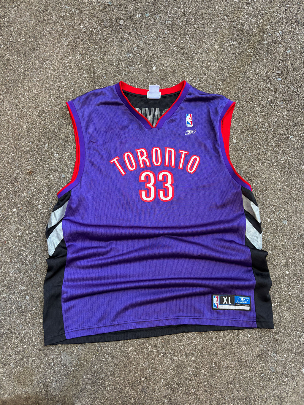 Vintage Antonio Davis #33 Toronto Raptors NBA Reebok Basketball Jersey Size XL