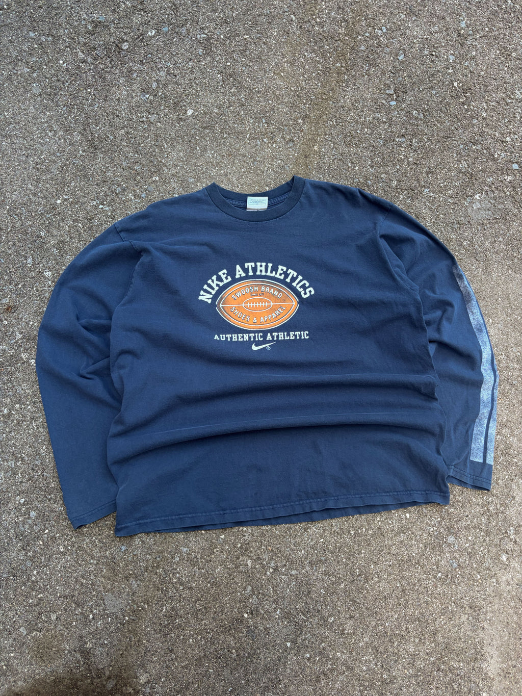 Vintage Nike Athletics Football Long Sleeve Graphic T-Shirt Size Large