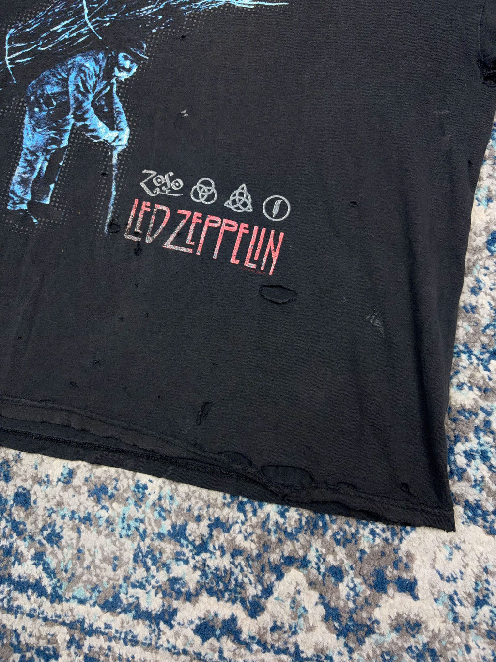 Vintage 2001 Led Zeppelin IV Rock Music Graphic Thrashed T-Shirt Size XL