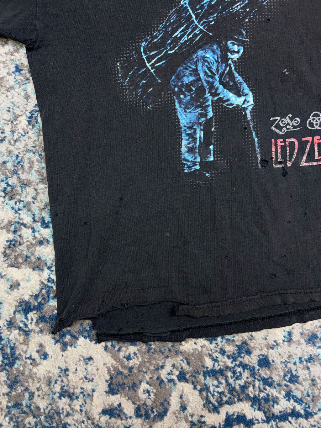Vintage 2001 Led Zeppelin IV Rock Music Graphic Thrashed T-Shirt Size XL