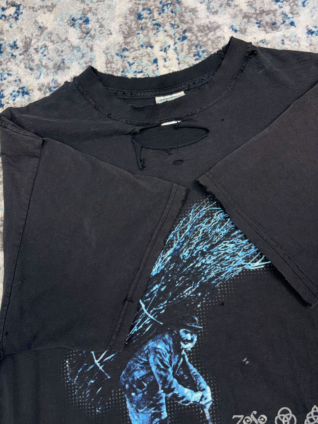 Vintage 2001 Led Zeppelin IV Rock Music Graphic Thrashed T-Shirt Size XL